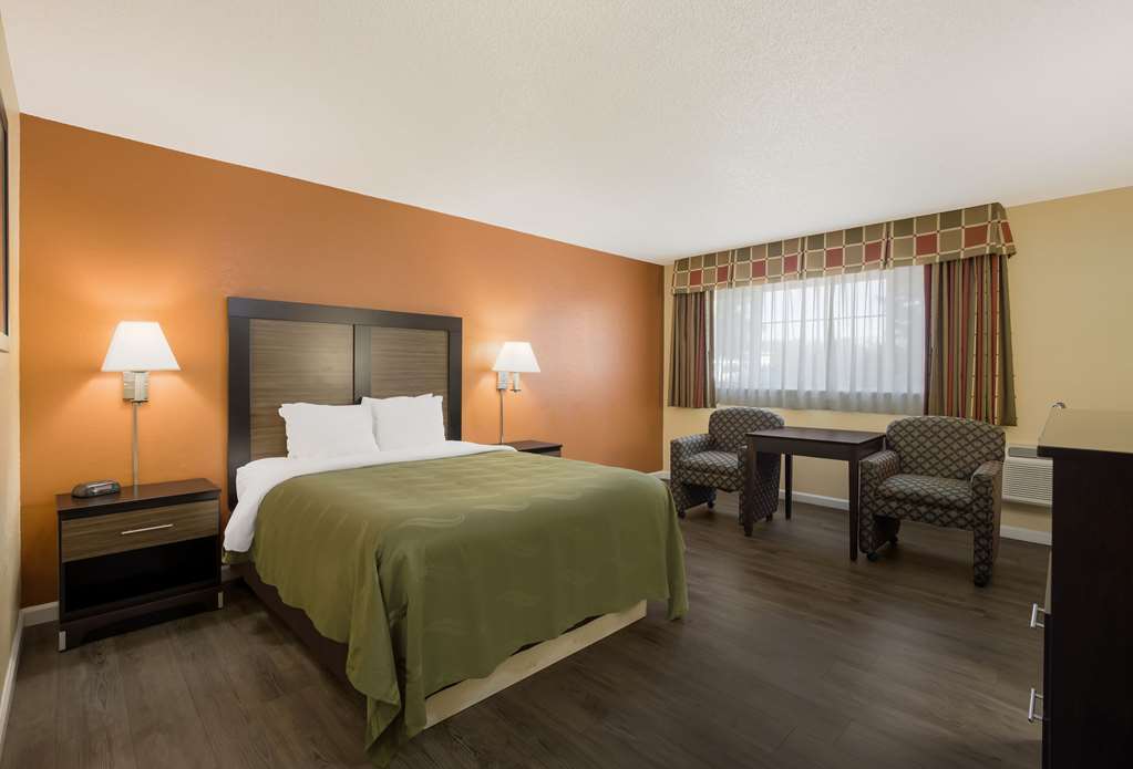 Quality Inn & Suites Medford Airport - photo 5