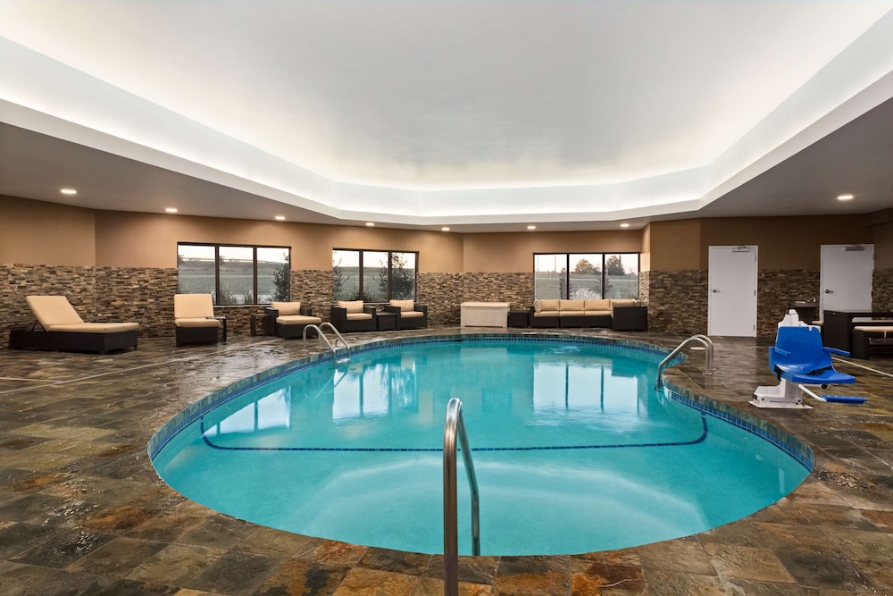 Hampton Inn by Hilton Fort Smith - photo 35