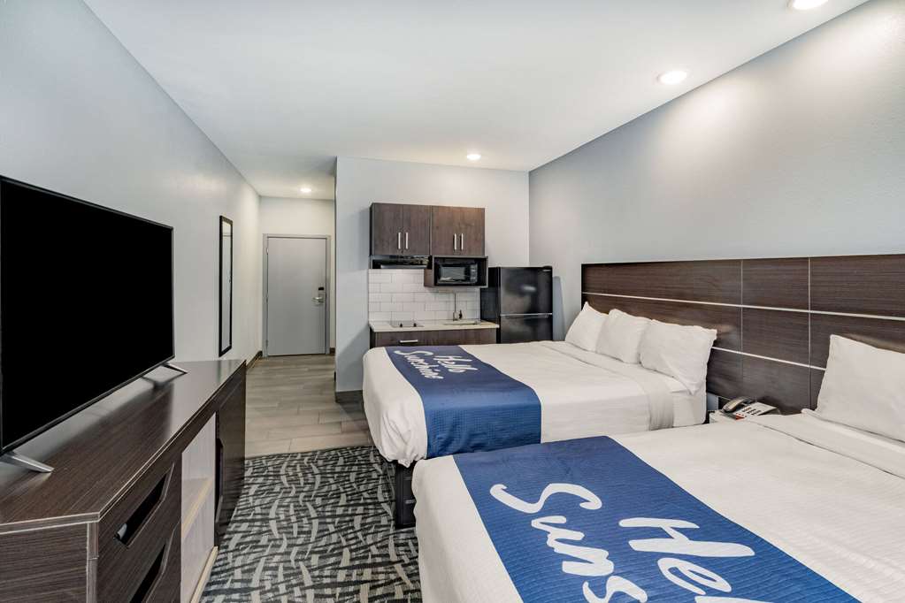 Days Inn & Suites by Wyndham Horn Lake Memphis Graceland - photo 27