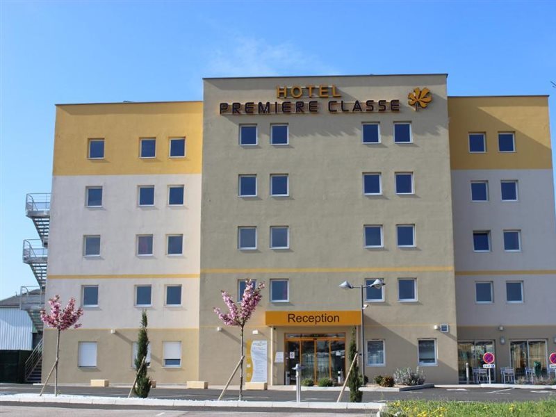 Premiere Classe Saint Etienne Aeroport Boutheon — Saint Etienne