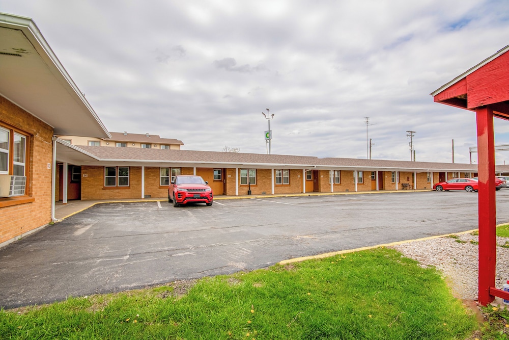 OYO Travelier Motel - photo 93