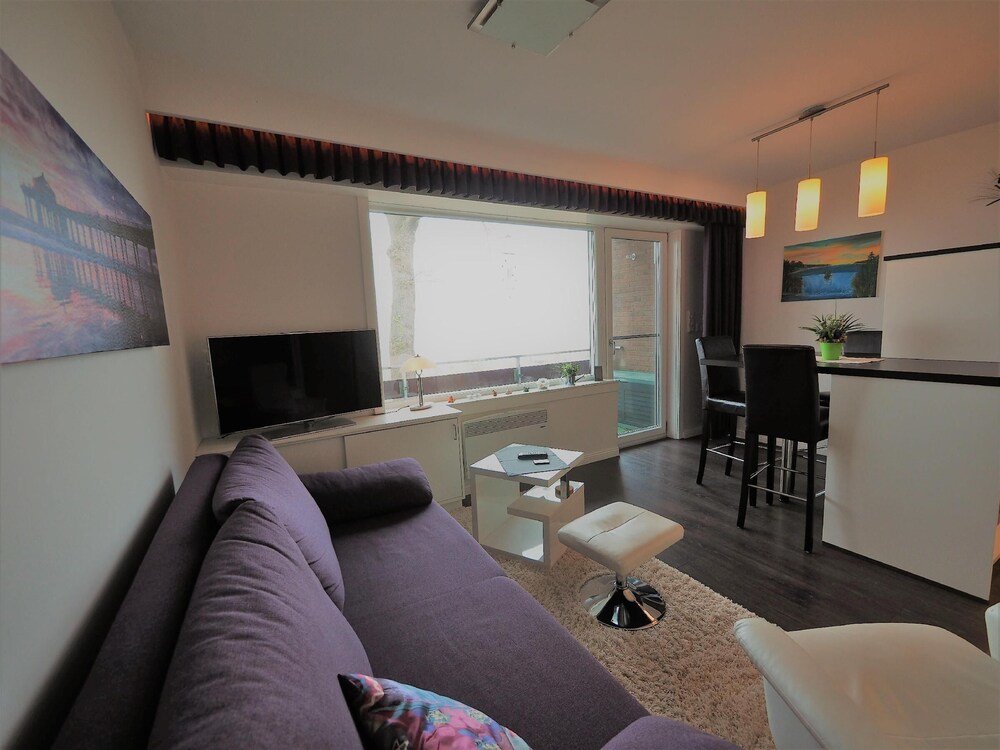 Hang 15 Seeblick 8 — 4-Star Luxury Hotel in Scharbeutz, Germany