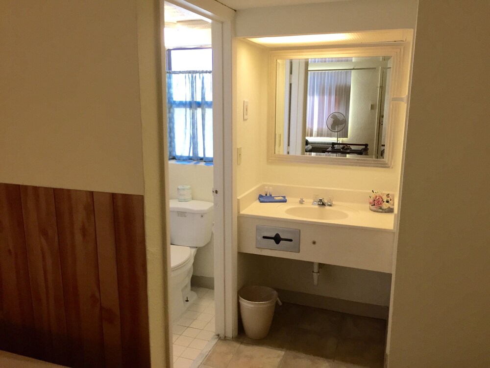 Jasmine Garden Inn - photo 47