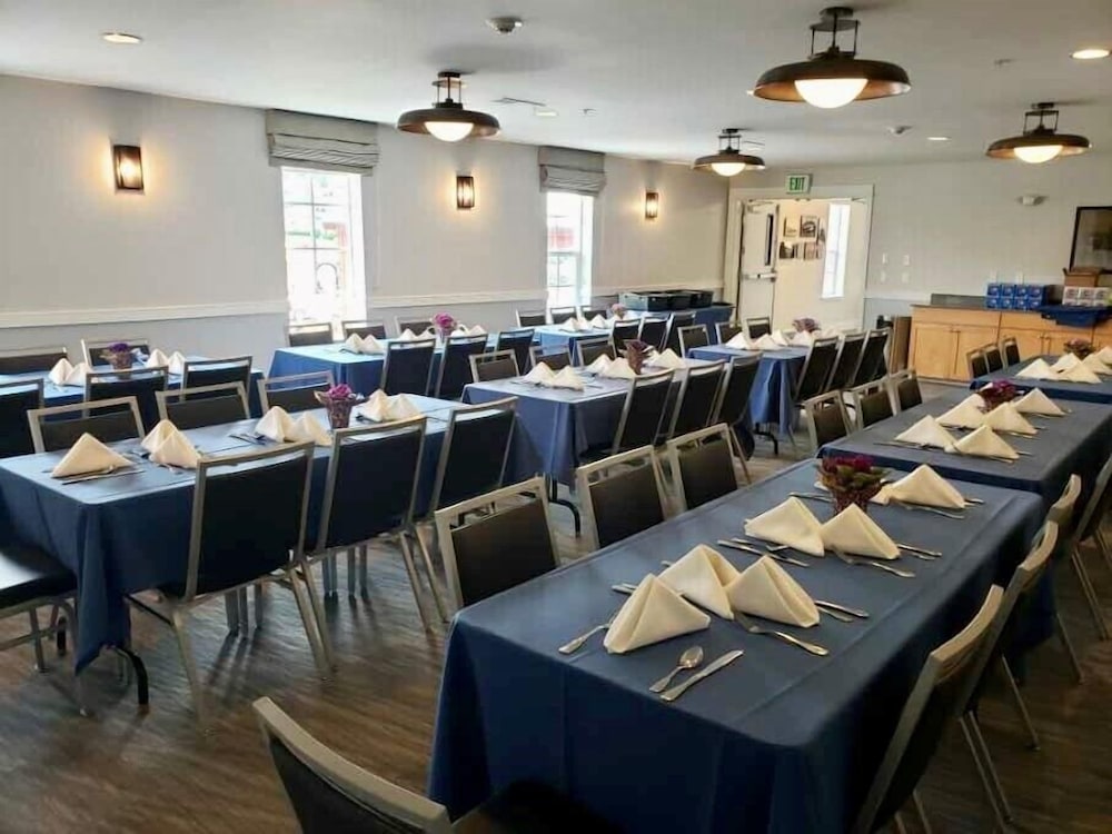 Cannery Pier Hotel & Spa - photo 109