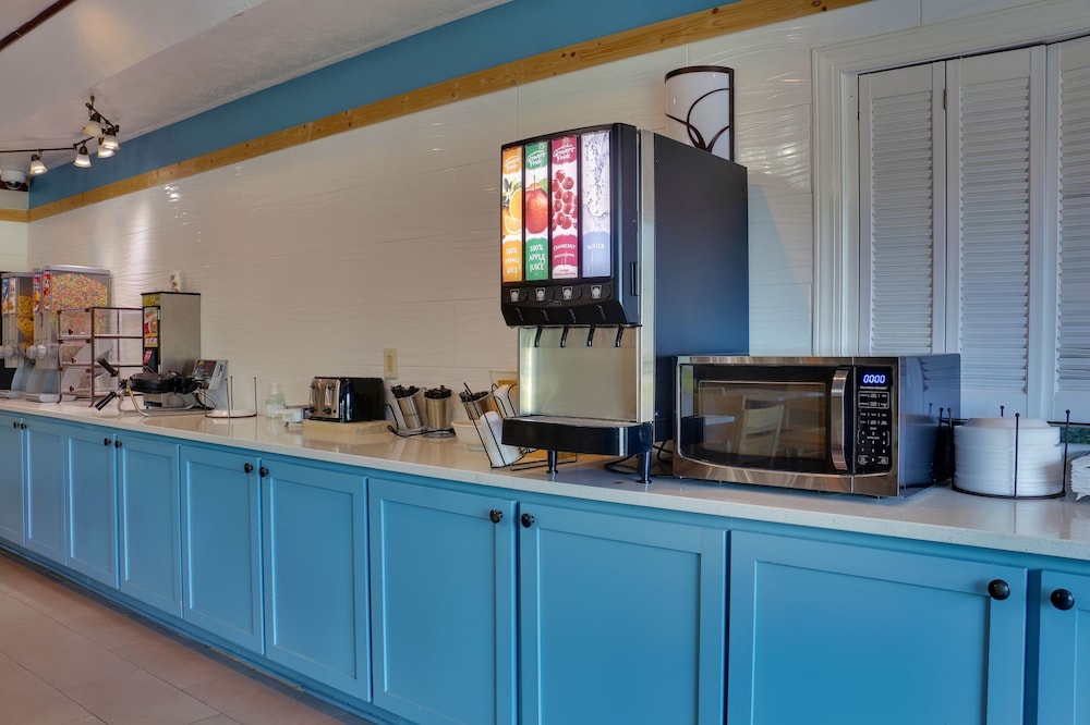 Country Inn & Suites by Radisson Savannah Gateway GA - photo 29