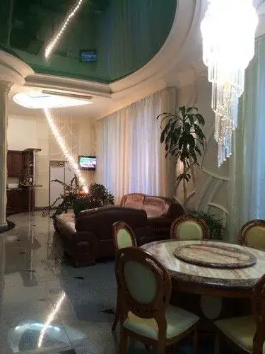 Beautiful Villa with Pool — 4-Star Luxury Hotel in Kyiv, Ukraine