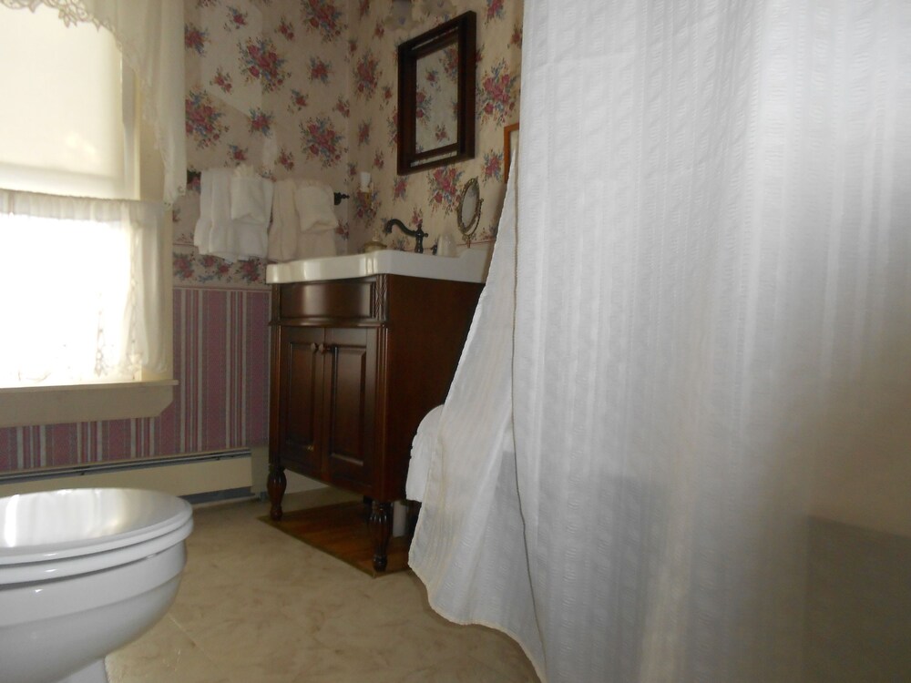 Eastman Inn - photo 33