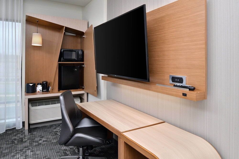 Courtyard by Marriott Charlotte Steele Creek - photo 18