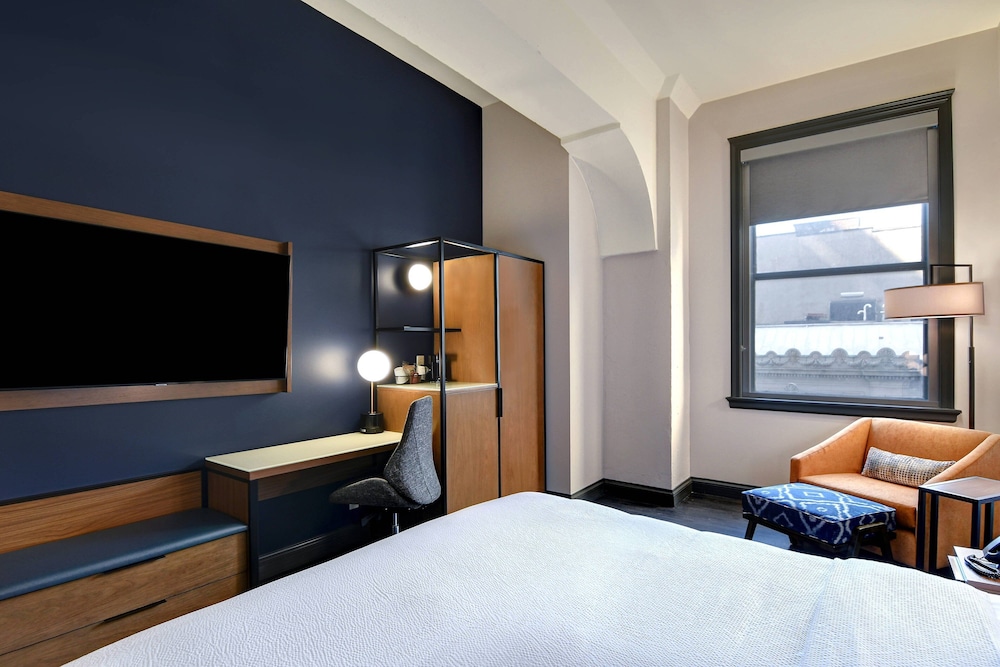 Courtyard by Marriott Cincinnati Downtown - photo 8