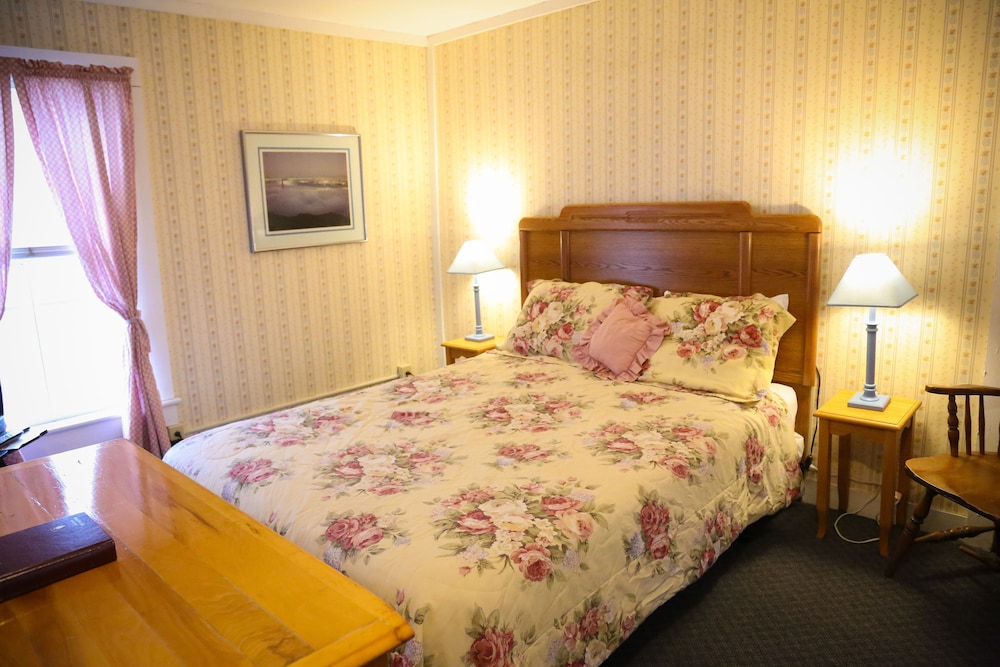 Salt Ash Inn - photo 78