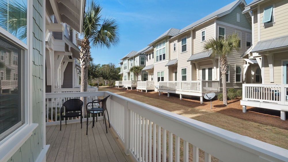 Modern Comfort Resort Style Pool: Perfect Prominence Location for 10 - photo 49