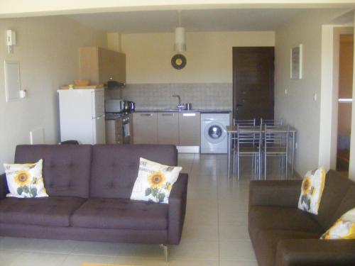 Nissi Elena Deluxe Apartments