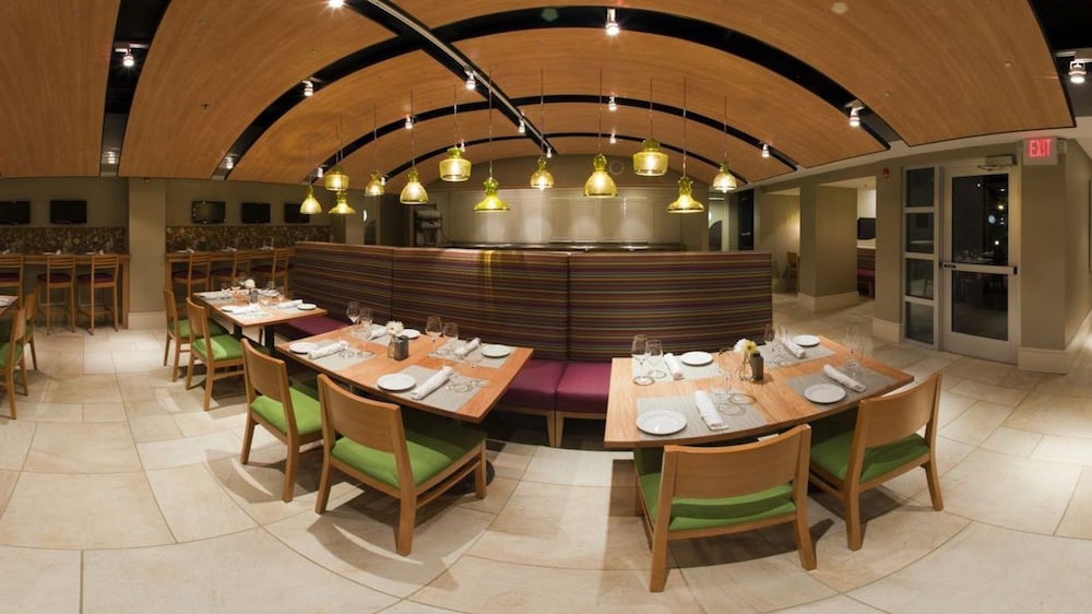 Crowne Plaza Charleston Airport Conv Ctr by IHG - photo 33