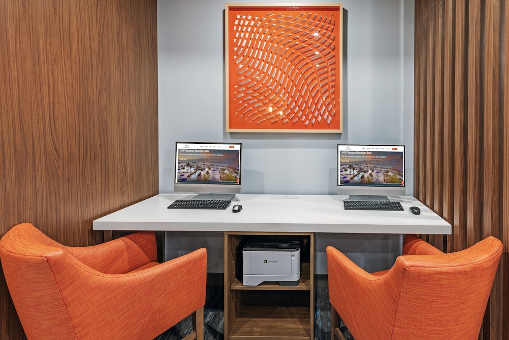 Holiday Inn Express & Suites Houston SW Rosenberg by IHG - photo 45