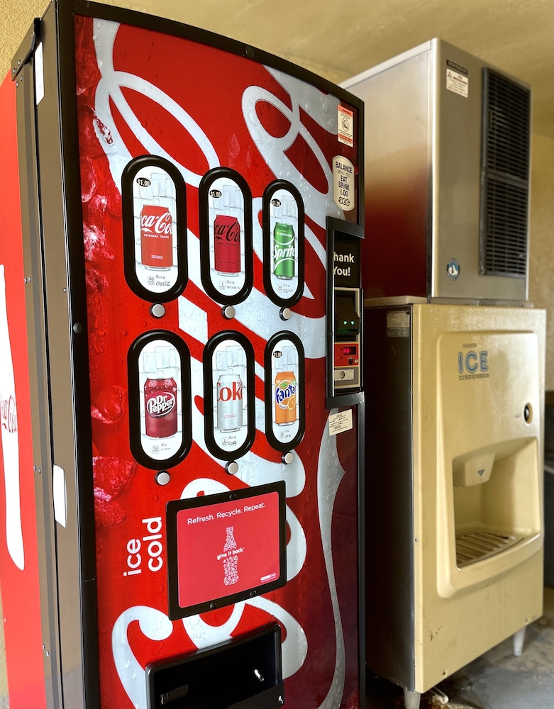 Luxury Inn and Suites - photo 10