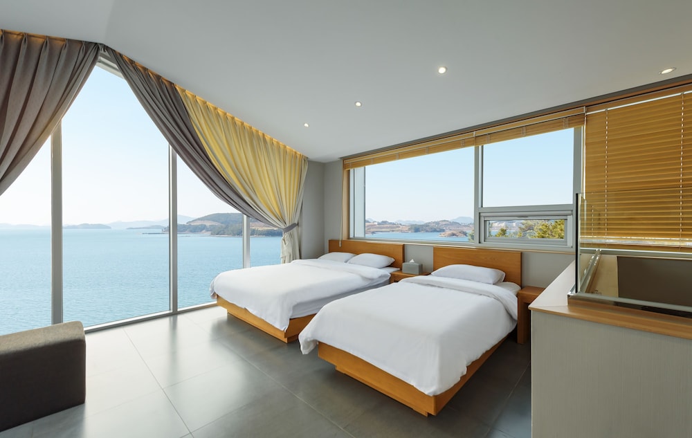 La Terrace Club Hotel & Villa in Yeosu, South Korea