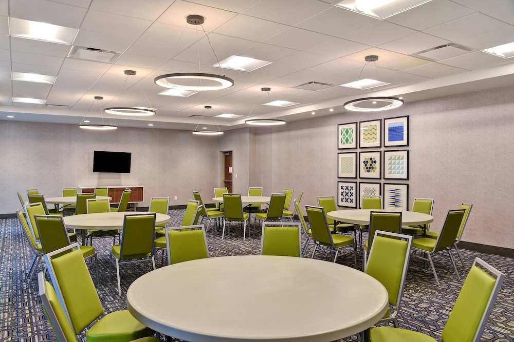 Holiday Inn Express & Suites Ottawa by IHG - photo 40