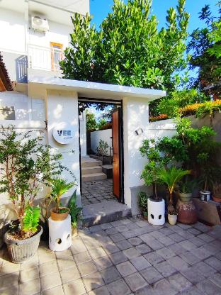 Surf Vee in Bali, Indonesia