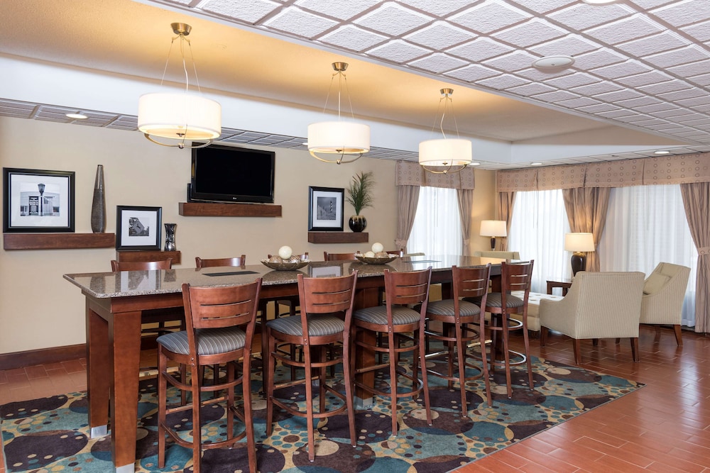 Hampton Inn Port Huron - photo 2