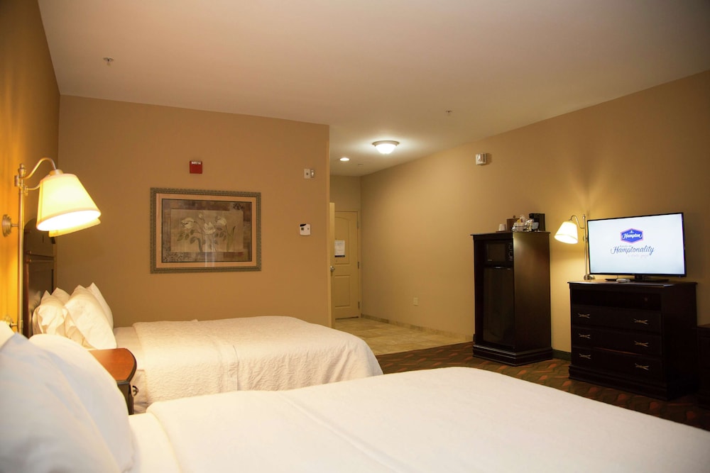 Hampton Inn & Suites Houston Rosenberg - photo 31