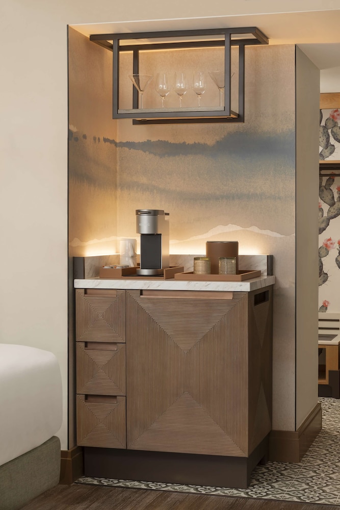 The Scottsdale Resort & Spa Curio Collection by Hilton - photo 15