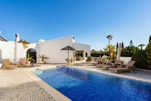 Casa Blanca — 4-Star Luxury Hotel in Carvoeiro, Portugal