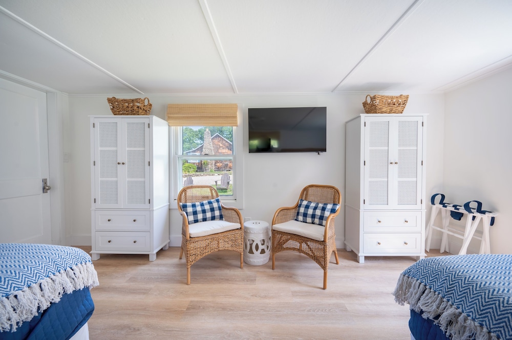 Marina Bay Cottages - photo 12