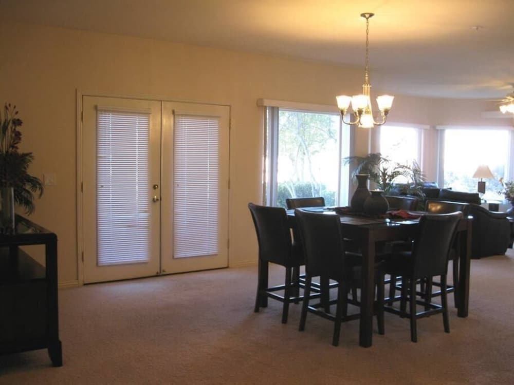 Classics Master Villa 2 Bedrooms 3 Bathrooms Condo