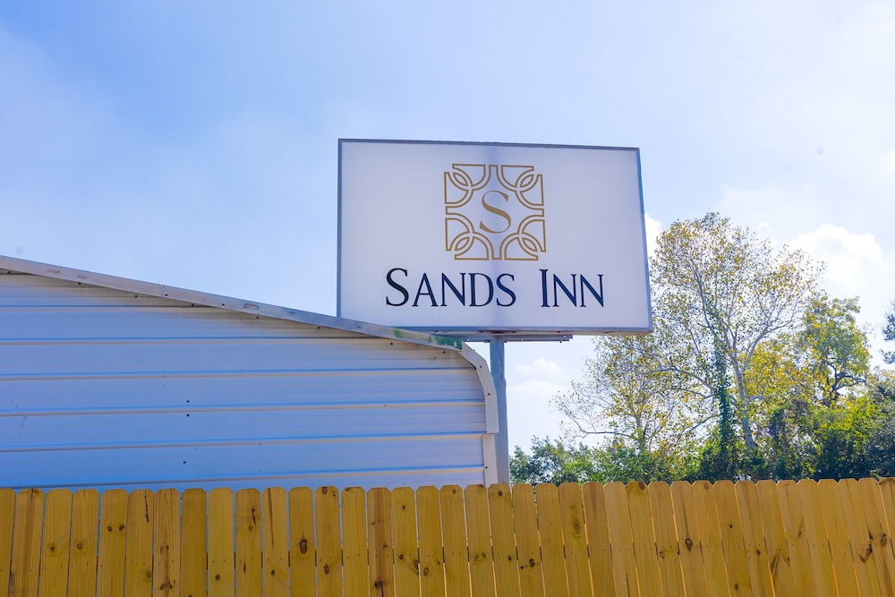 Sands Inn Winnie - photo 34