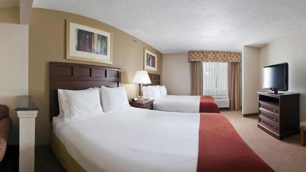 Holiday Inn Express Hotel & Suites by IHG - photo 5