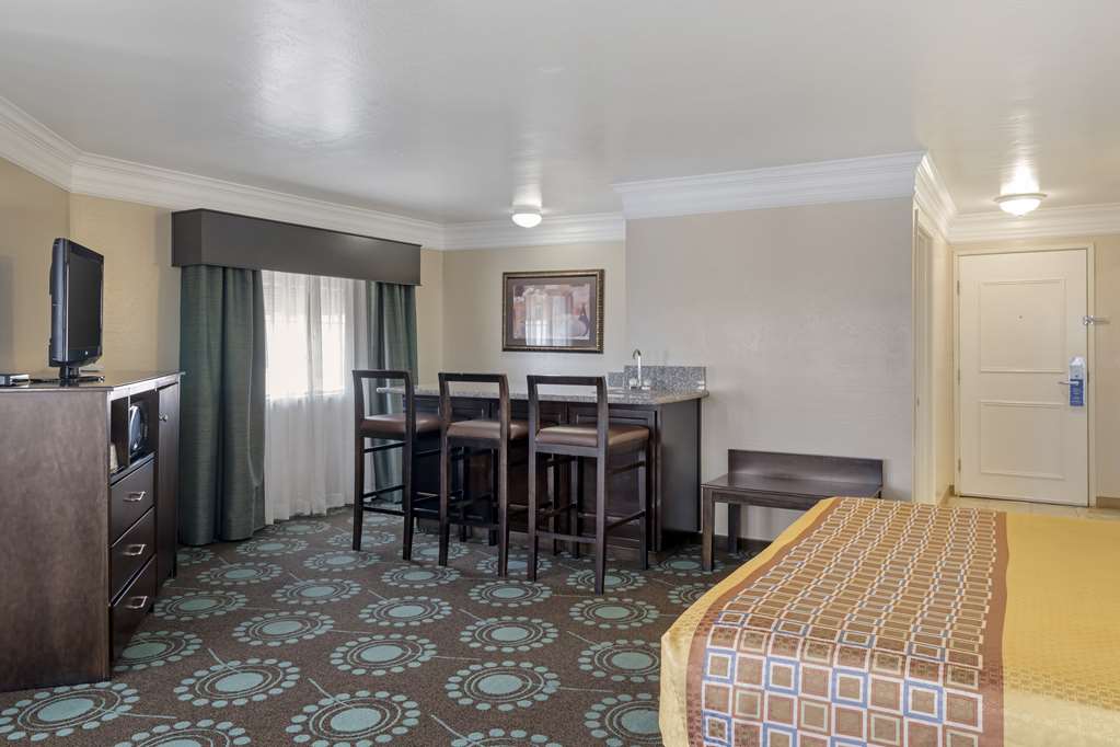 Best Western Liberty Inn - photo 19