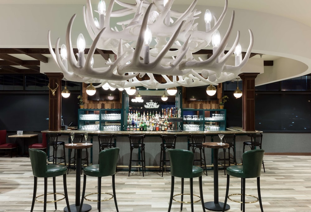 Embassy Suites Anchorage - photo 35
