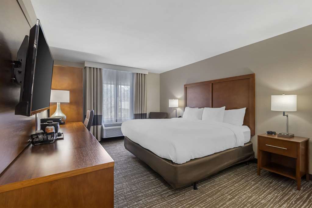 Comfort Inn & Suites Brunswick I 95 - photo 10