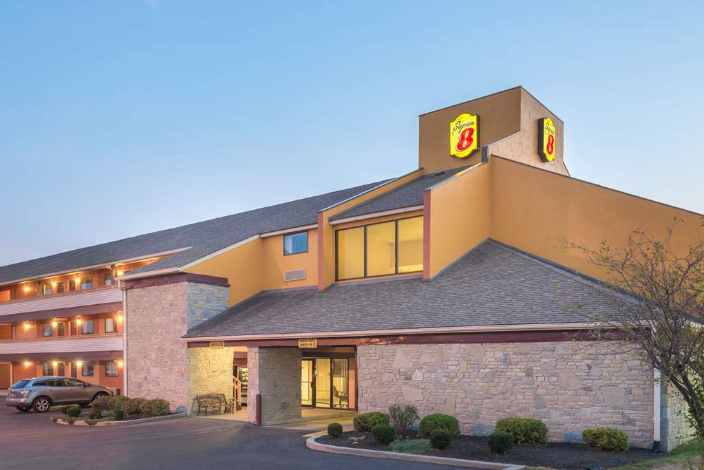 Super 8 by Wyndham Vandalia Dayton International Airport - featured photo