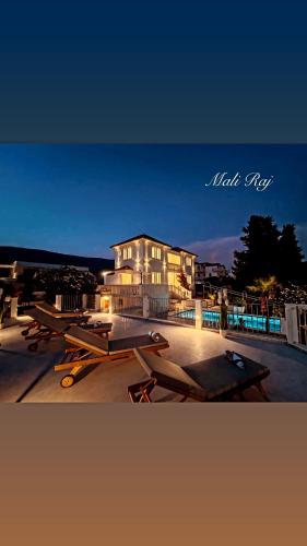 Mali Raj — hotel in Kastel Luksic