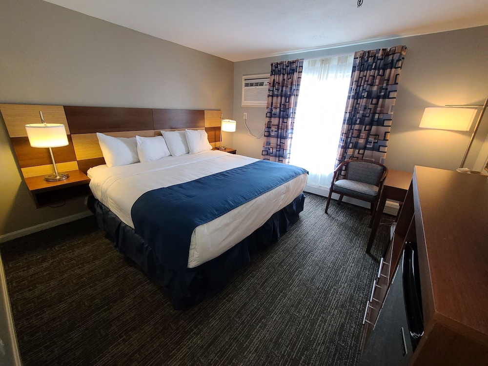 Hampton Village Inn - photo 18