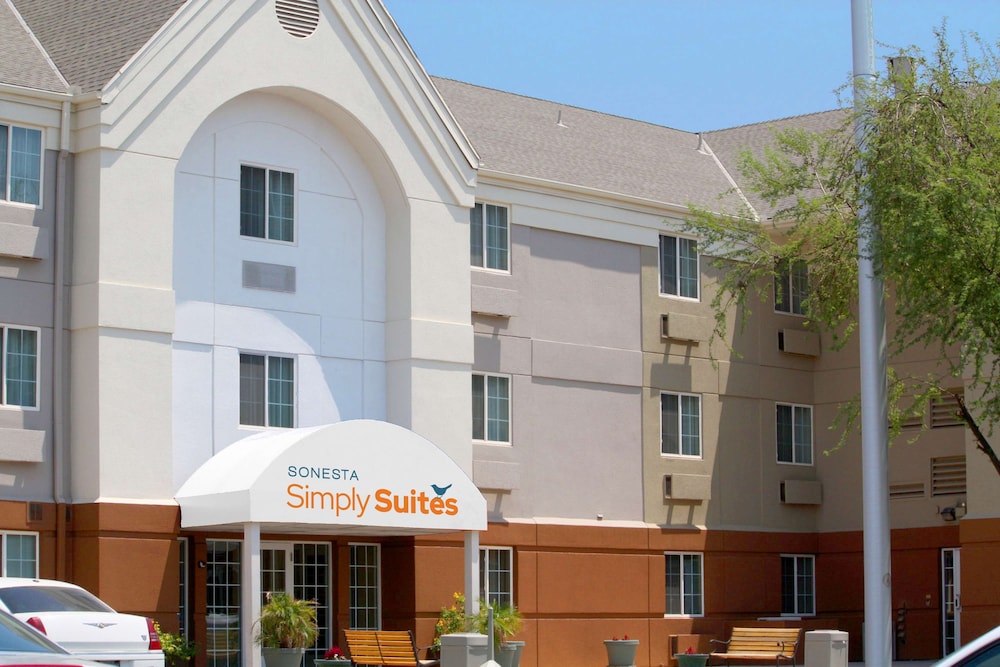 Sonesta Simply Suites Phoenix Glendale - featured photo
