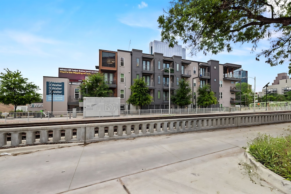 Placemakr Downtown Austin - photo 268