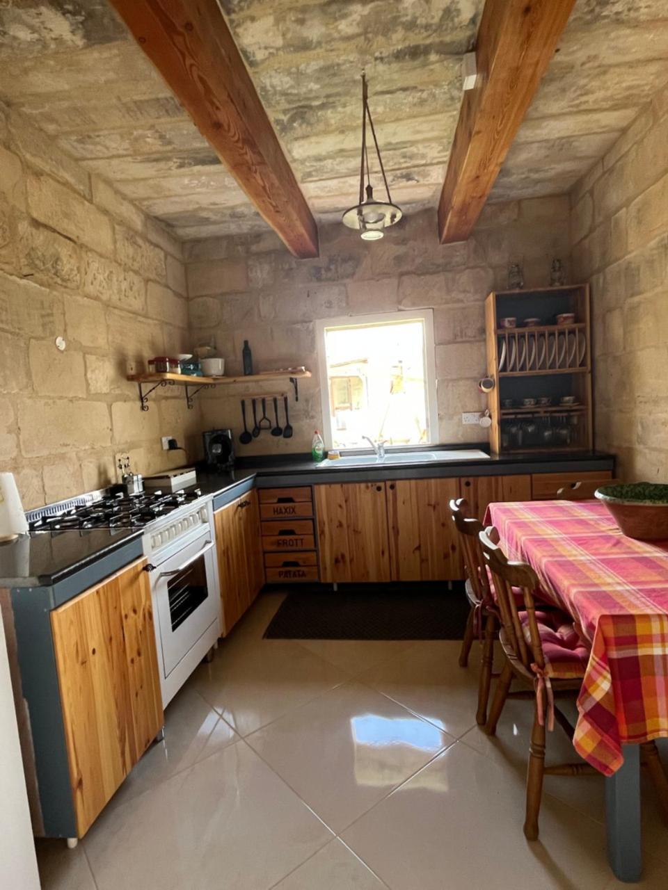 The Cottage — Luqa — photo 3
