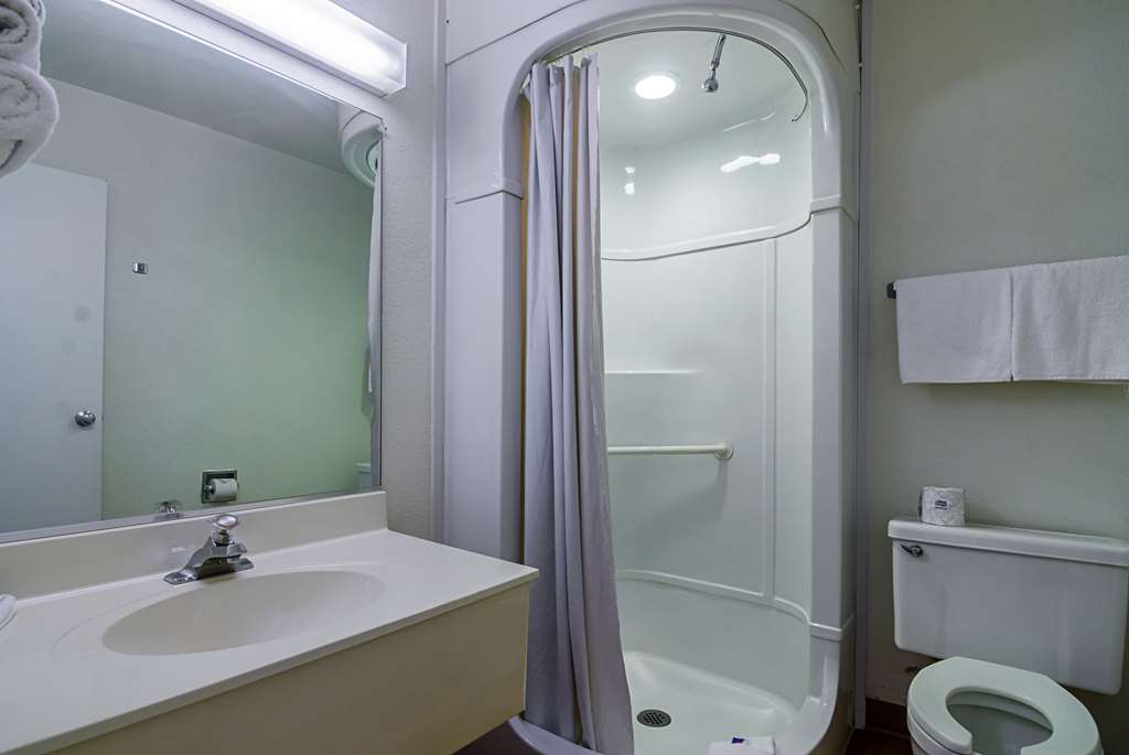 Motel 6 Mitchell SD - photo 22