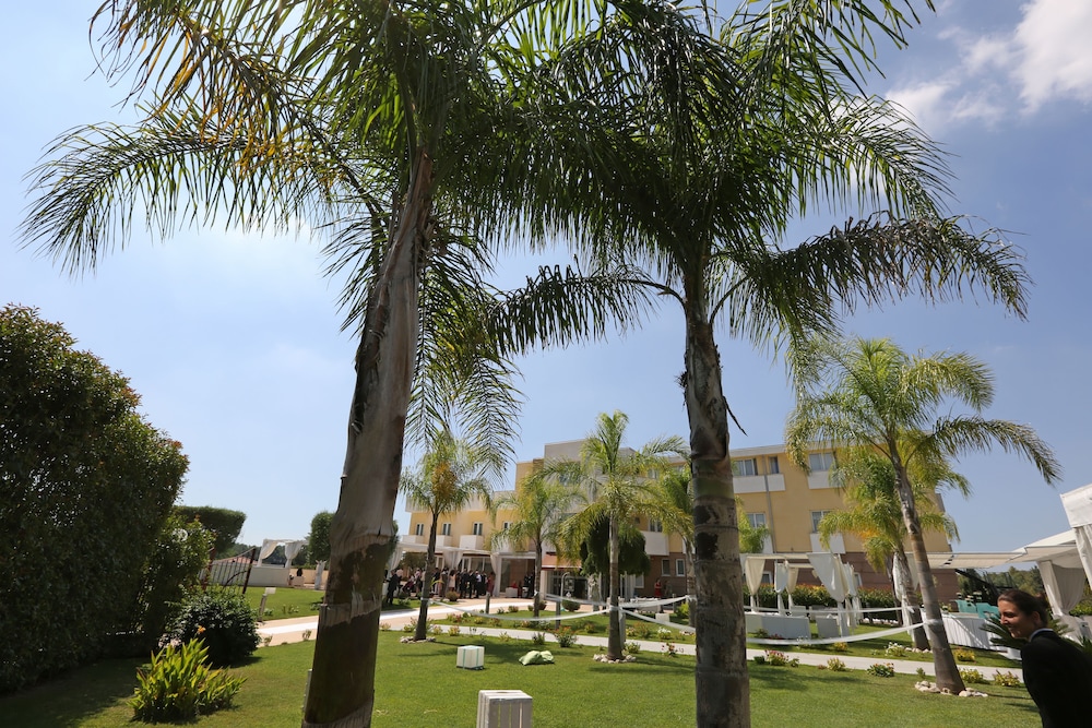 Medea Resort - carbon neutral hotel in Bellona