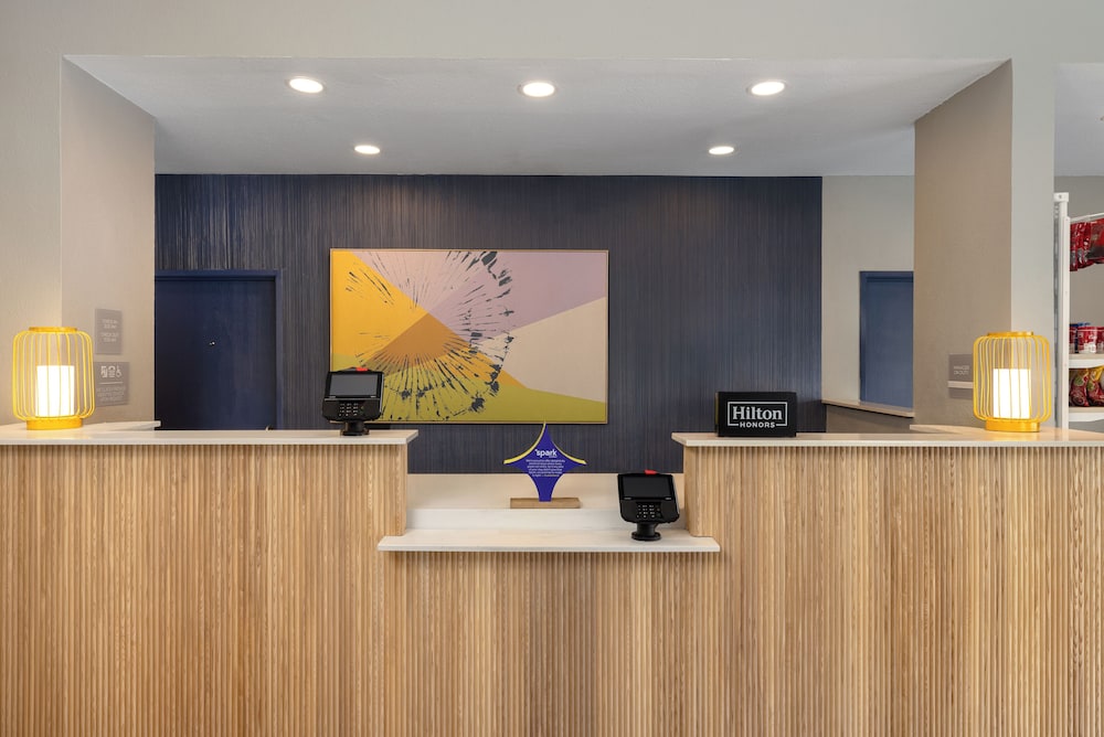 Spark by Hilton El Paso University - photo 5