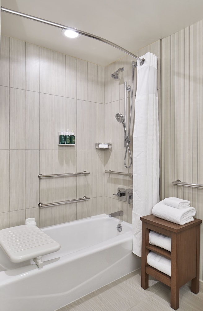 Courtyard by Marriott Baltimore Downtown McHenry Row - photo 13