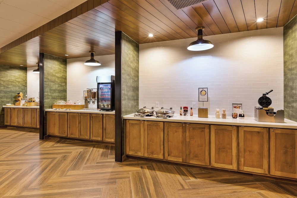 Fairfield Inn & Suites by Marriott Kalamazoo - photo 18