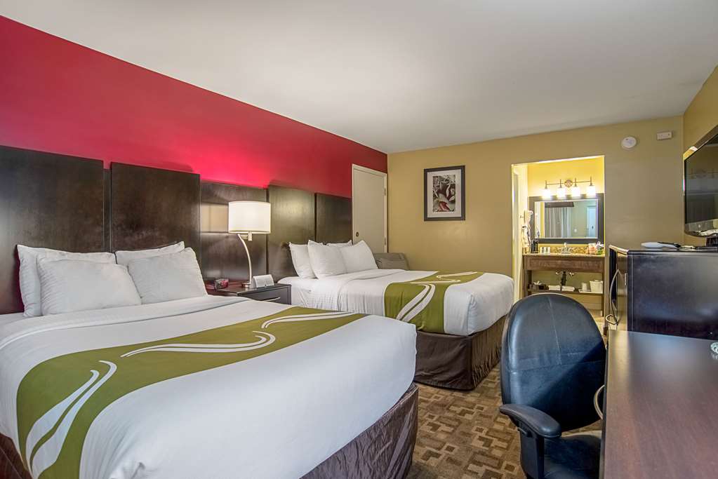 Quality Inn & Suites Phoenix NW Sun City - photo 9