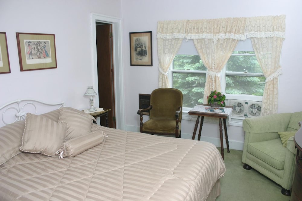 The Inn at Starlight Lake - photo 19