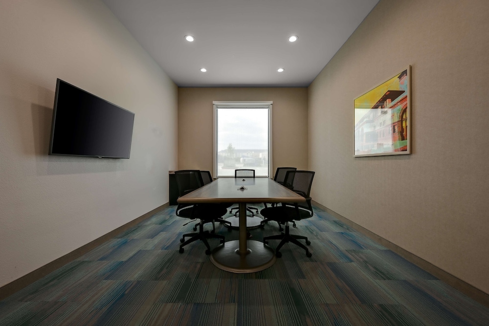 Home2 Suites Temple - photo 40