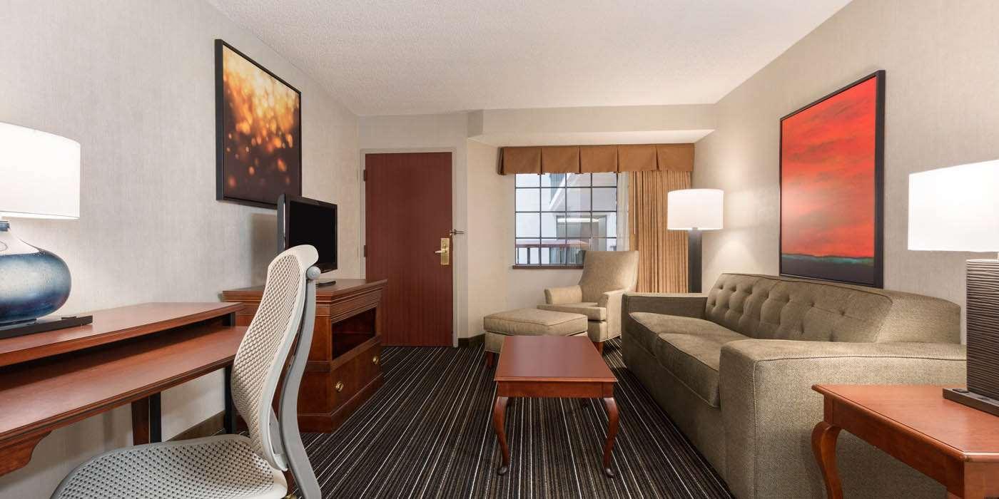 Sonesta ES Suites Dallas Park Central - photo 21