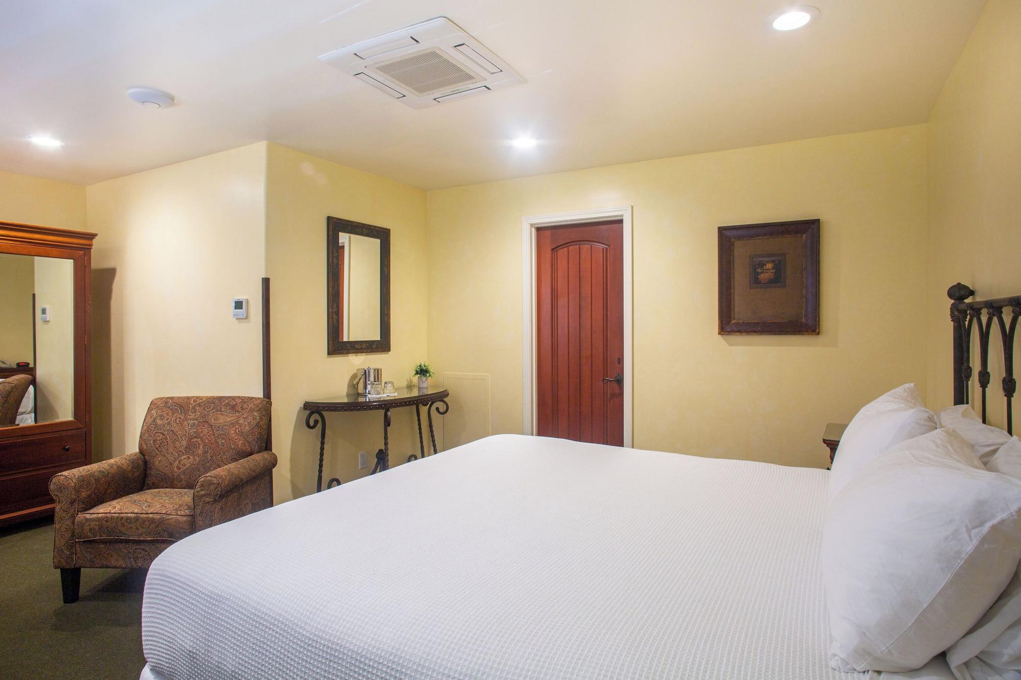 Castillo Inn at the Beach - photo 29
