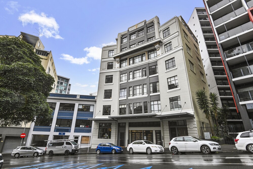 Elegant and modern space in Britomart — 4-Star Luxury Hotel in Auckland, New Zealand